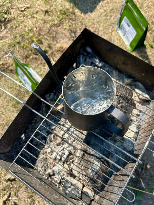 Походное приготовление кофе на природе